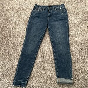 Judy blue skinny fit, raw edge size 11